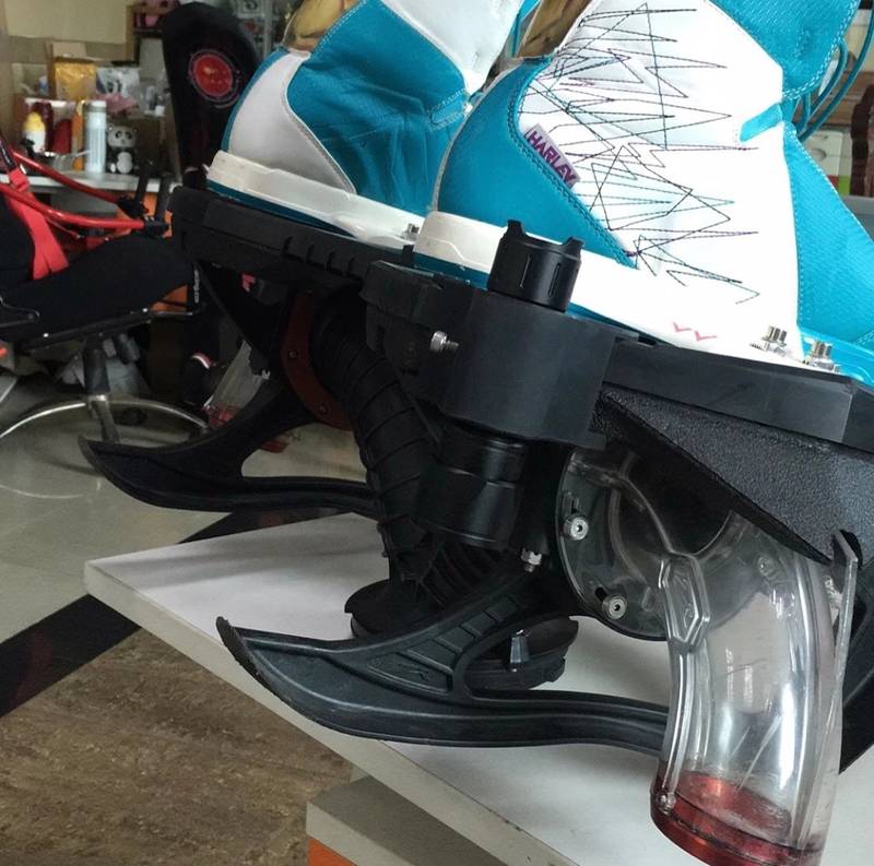 水上飞行器脚下防水灯，法国ZR专用 保修一年