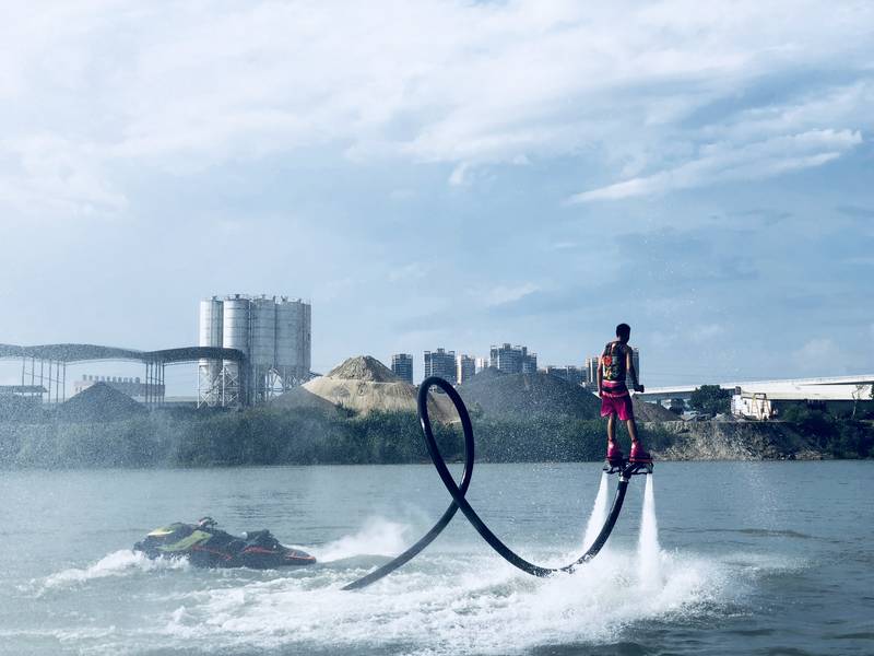 广东省 顺德区 水上飞人器租赁 两小时1600元无限人数(预约电话-微信