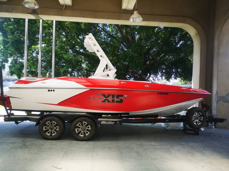 Axis 爱克萨斯 A20滑水艇 (全新现货）