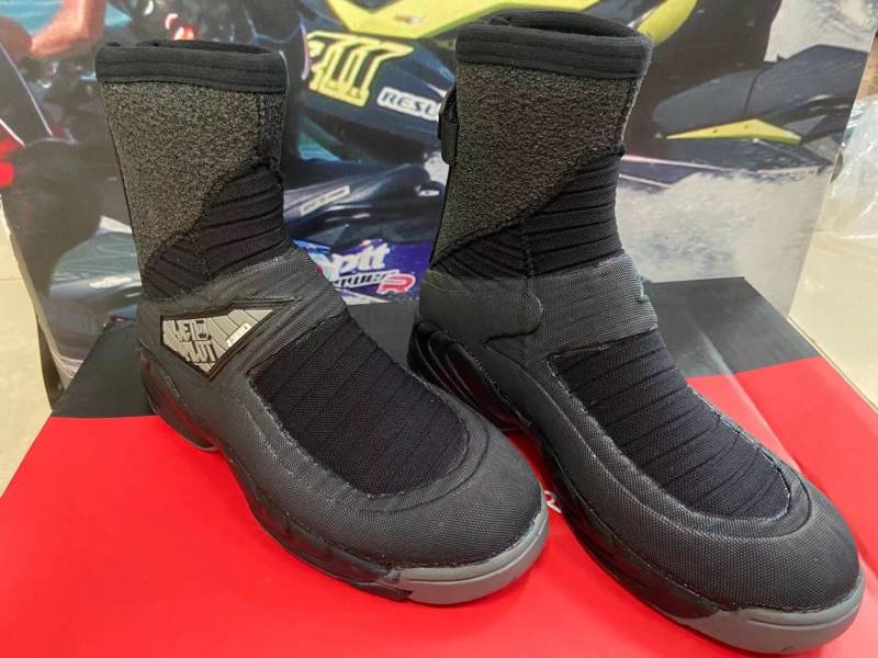 美国JETPILOT摩托艇高筒比赛鞋38码