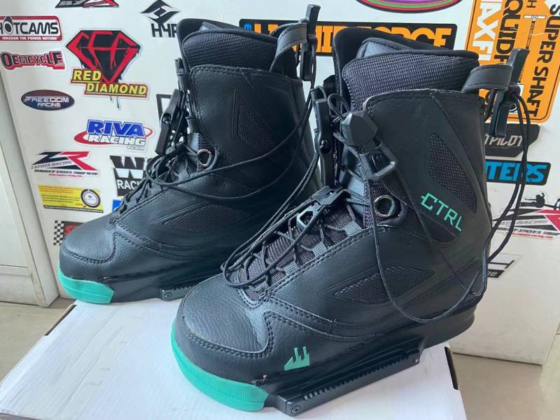 进口CTRL全包滑水鞋蓝黑色40.5码  42码