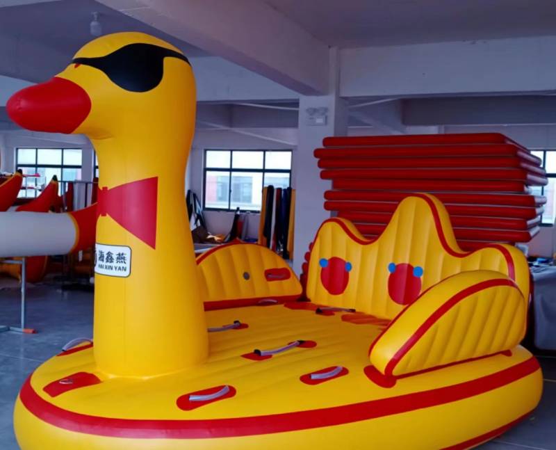 大黄鸭水上拖拉圈可做6人配送气泵拉绳