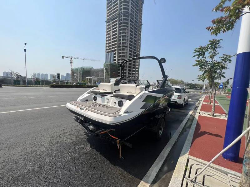 2017年庞巴迪双机圣甲虫 20小时 双机500匹