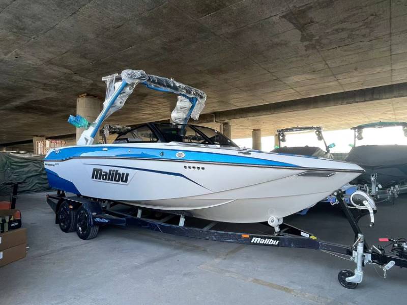 全新24款Malibu-23LSV专业造浪艇艇